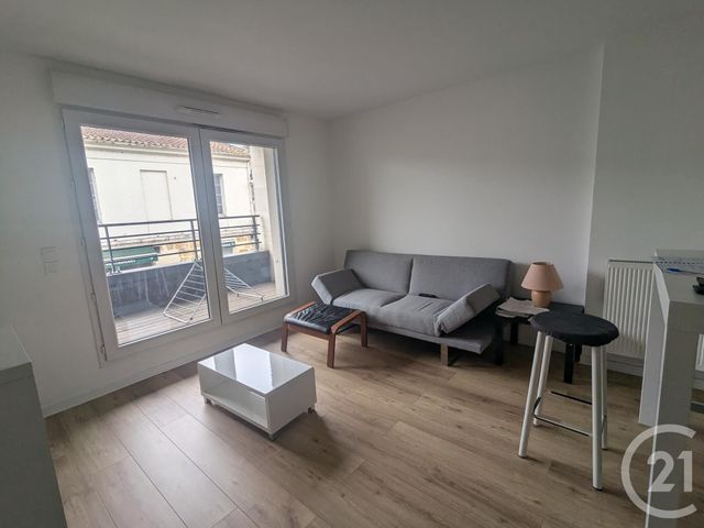 Appartement T2 à louer - 2 pièces - 40.41 m2 - ST MEDARD EN JALLES - 33 - AQUITAINE - Century 21 Kadima