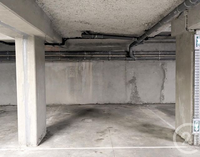 parking à louer - 20.0 m2 - ST MEDARD EN JALLES - 33 - AQUITAINE - Century 21 Kadima